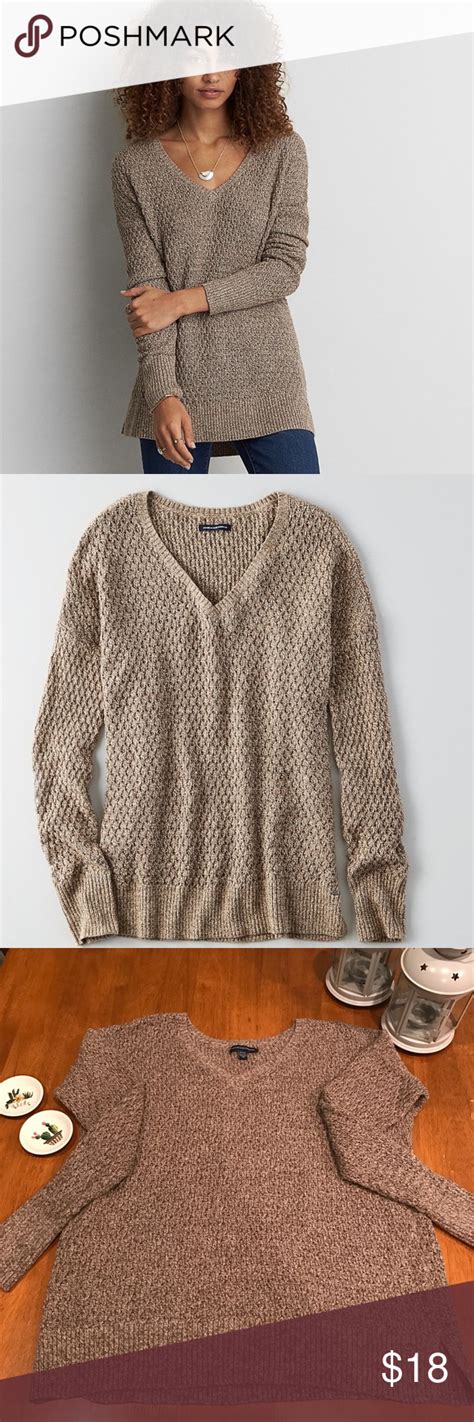 american eagle v neck sweatshirt.